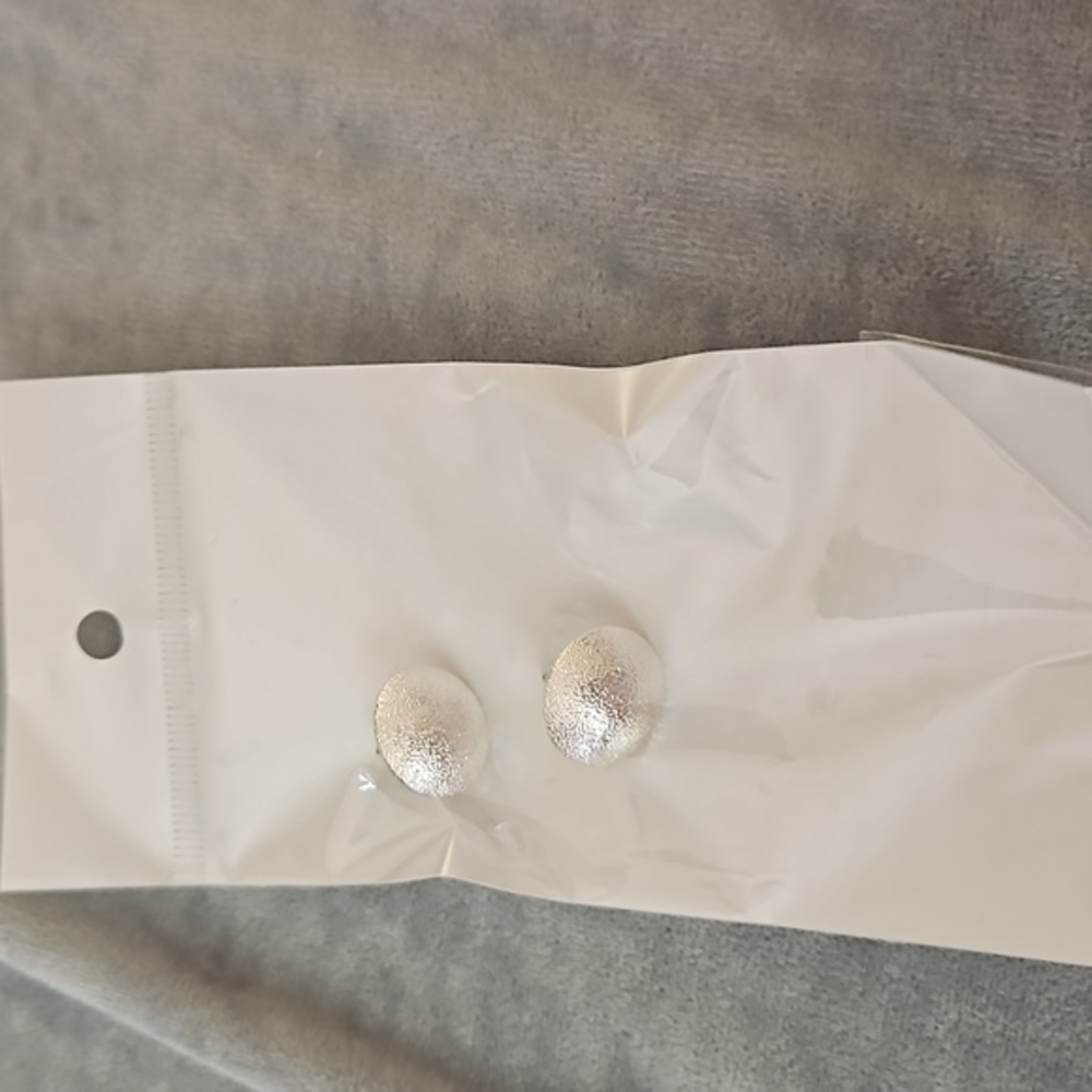 Silver‎ Button Earrings